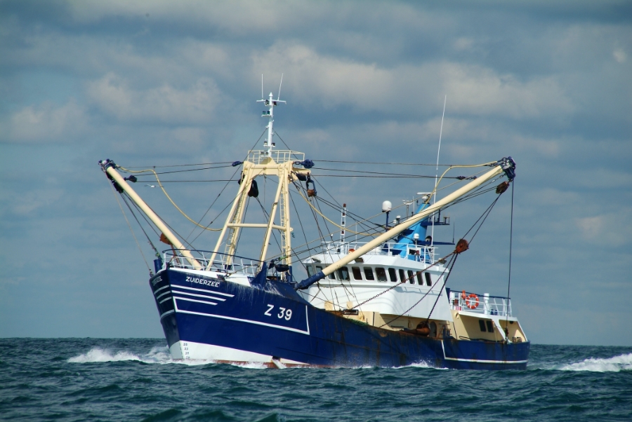 For sale: Z-38 Zuiderzee steel beamtrawler